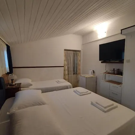 Apartment Deni Guest House