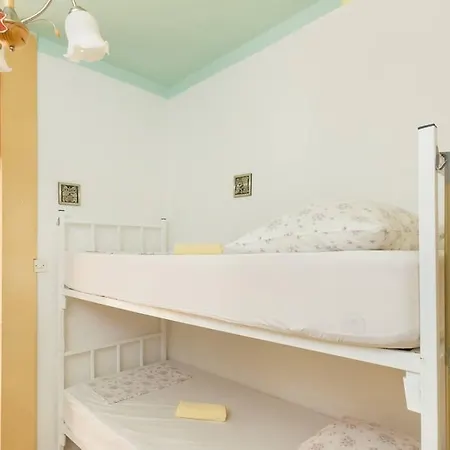 Apartament Apartment Mogul
